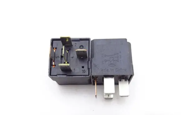 Opel Insignia A Other relay 13500119