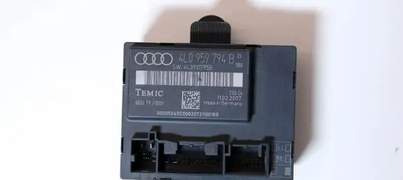 Audi Q7 4L Door control unit/module 4L0959794B