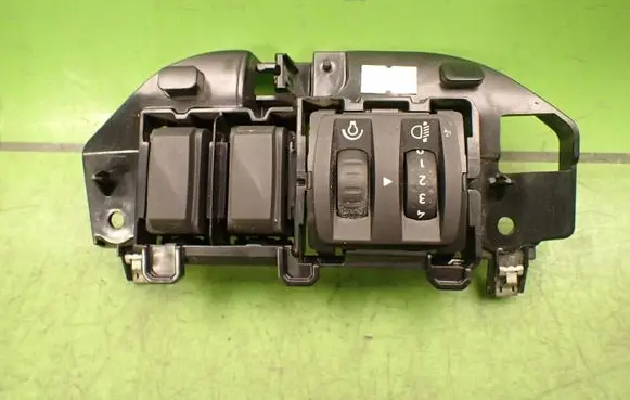 Renault Clio IV Headlight wiper switch 1136154X