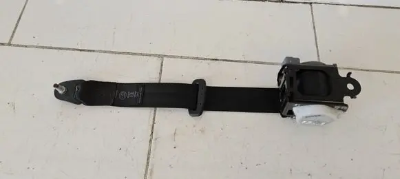 Citroen DS4 Rear seatbelt 3052985