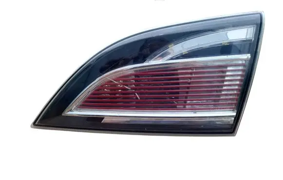 Mazda 6 Tailgate rear/tail lights GS2A513F0