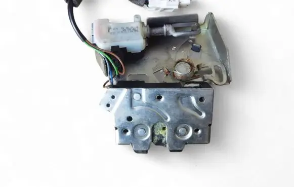 Jaguar X-Type Tailgate/trunk/boot lock/catch/latch 2X43-43102-AE