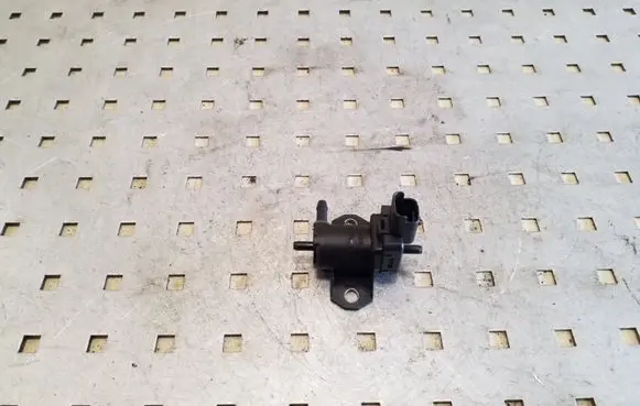 Ford Focus Turbo solenoid valve 9688124580