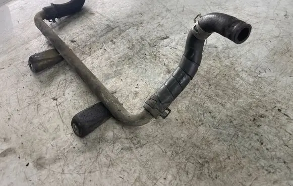 Toyota Land Cruiser (HDJ90) Engine coolant pipe/hose