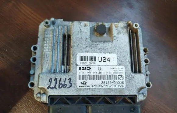Hyundai i40 Engine control unit/module 391202a206 39120-2a206 0281018050
