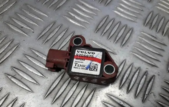 Volvo V50 Airbag deployment crash/impact sensor 9206975 8840A5