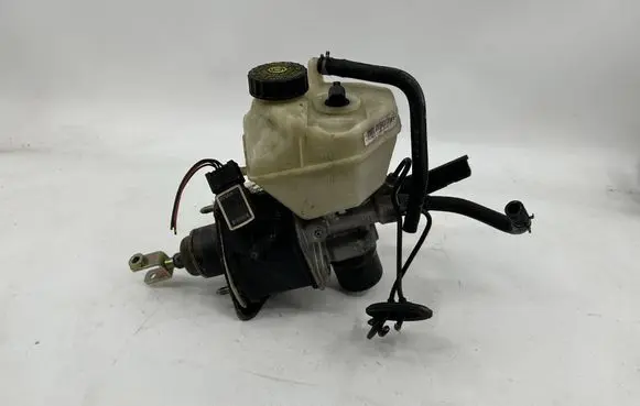 Mercedes-Benz E W211 Master brake cylinder 