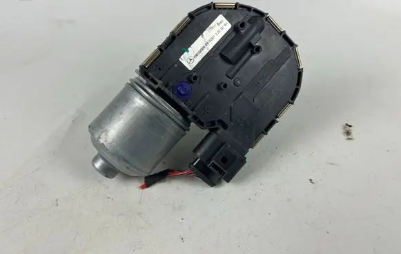 Mercedes-Benz C W205 Wiper motor 3397021659 1397220730