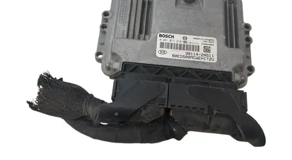 KIA Ceed Engine control unit/module 0281017218 1039S44685 391142A511