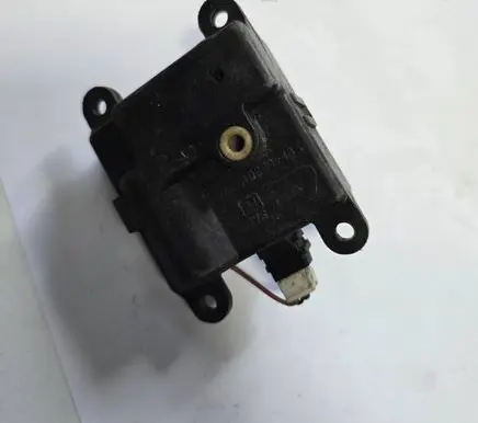 Nissan Almera Tino Air flap motor/actuator 2K00130850 030310