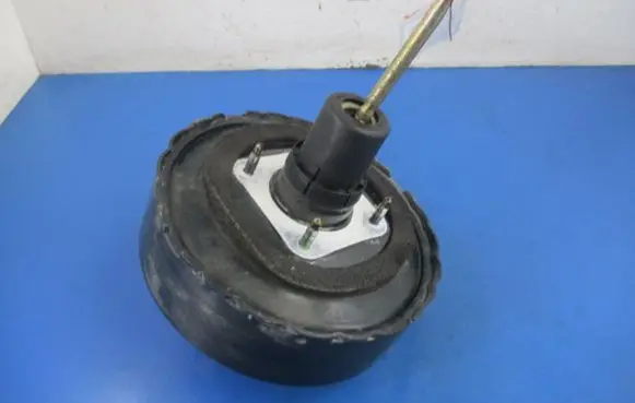 Skoda Fabia Mk1 (6Y) Brake booster 6Q1614105R