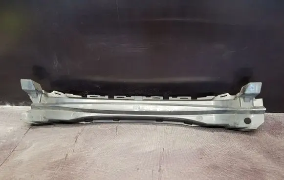 Volvo V60 Front bumper support beam 31323835