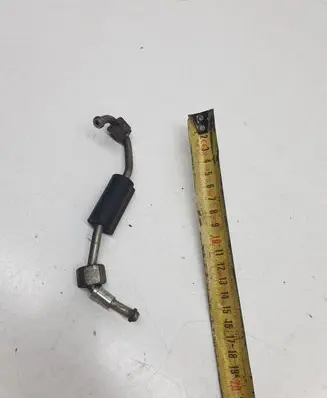 Opel Insignia A Fuel injector supply line/pipe 