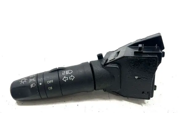 Nissan Primera Indicator stalk 25540AV620