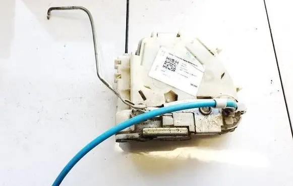 Honda FR-V Front door lock