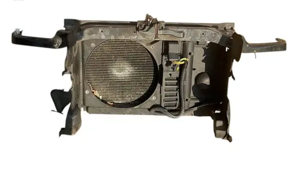 Citroen C4 I Picasso Radiator support slam panel
