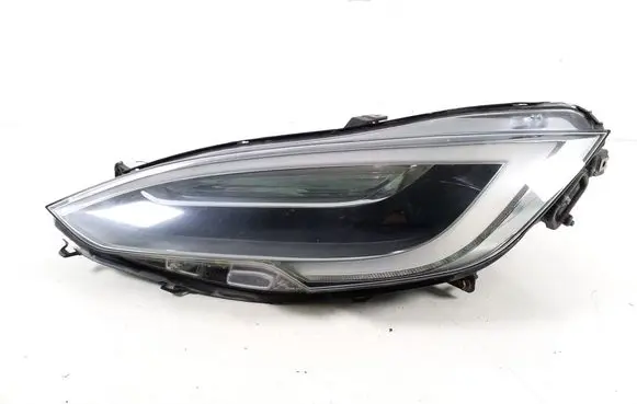Tesla Model S Headlight/headlamp 105816900A