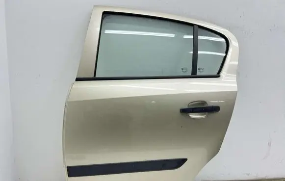 Opel Corsa D Rear door MMAUTKO22092