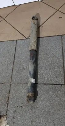 Mitsubishi L200 Rear shock absorber/damper