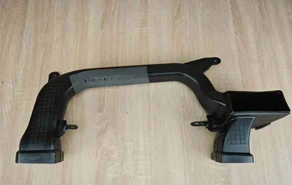 Volkswagen Amarok II Fender grill N1XBE018W18AC