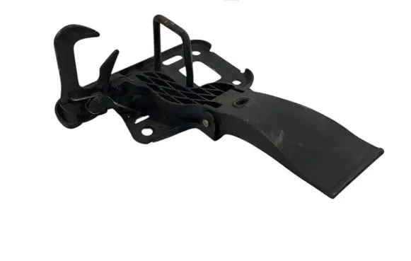 Audi A5 Sportback 8TA Engine bonnet/hood lock/latch loop/hook 8t0823480