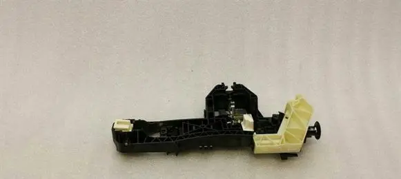 Rear door exterior handle/bracket