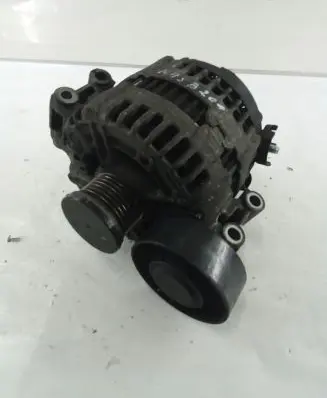 BMW 3 E92 E93 Generator/alternator 7550469