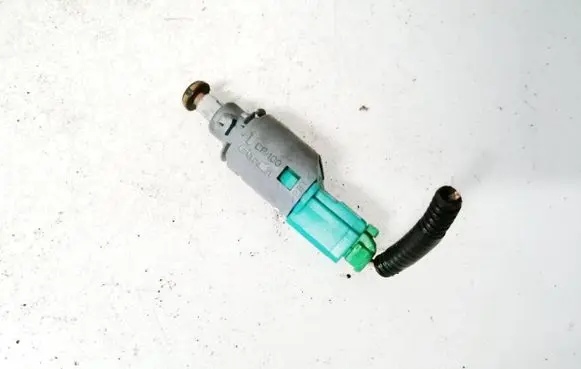 Renault Megane I Brake pedal sensor switch 8200168240B