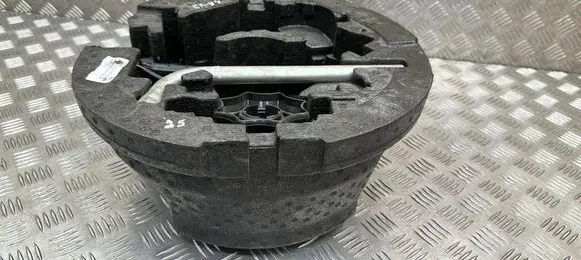 Skoda Octavia Mk3 (5E) Tool box 5E0093860 5E0093860B