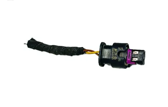 Volkswagen PASSAT B8 Other relay 4F0973702 41523