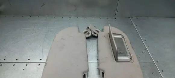 Volvo V70 Sun visor