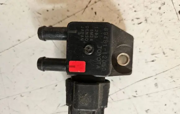 Toyota Avensis T250 Exhaust gas pressure sensor 8948112050