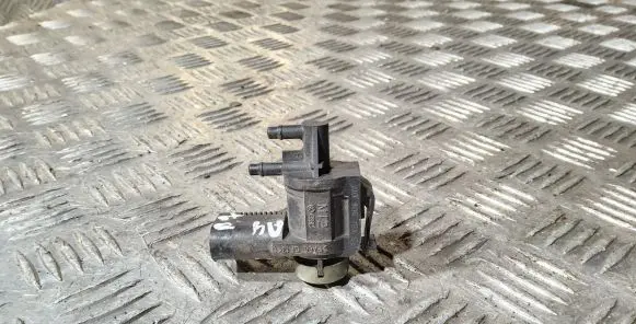 Audi A4 S4 B7 8E 8H Turbo solenoid valve 1J0906283C