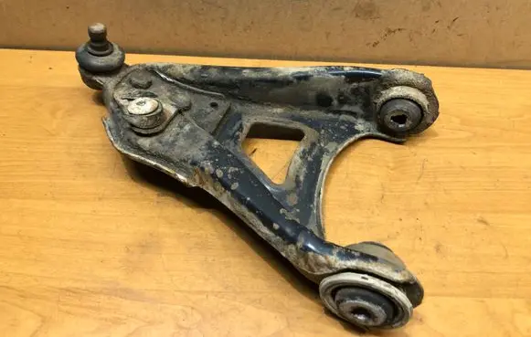 Renault Kangoo I Front lower control arm/wishbone