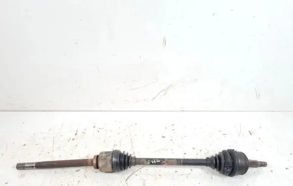 Nissan NV400 Front driveshaft