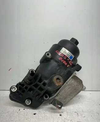 KIA Ceed Oil filter mounting bracket 26400-2A615