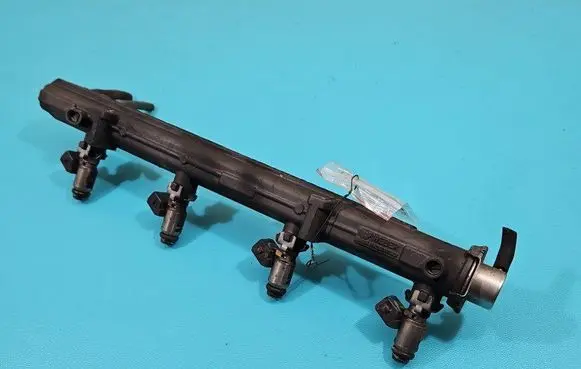 Fuel injector