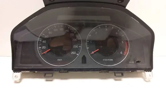 Volvo V70 Speedometer (instrument cluster) 31254535AA 69199660U
