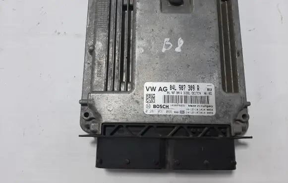 Volkswagen PASSAT B8 Engine control unit/module 04L907309R