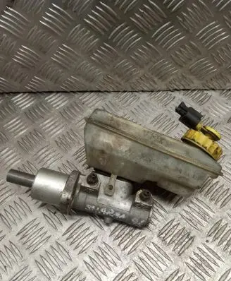 Volkswagen Sharan Master brake cylinder 7M1611303
