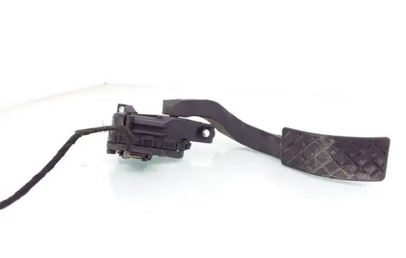 Volkswagen PASSAT B5.5 Accelerator throttle pedal 8D1721523J 6PV008376