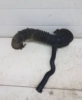 KIA Sorento Turbo air intake inlet pipe/hose 281303E210