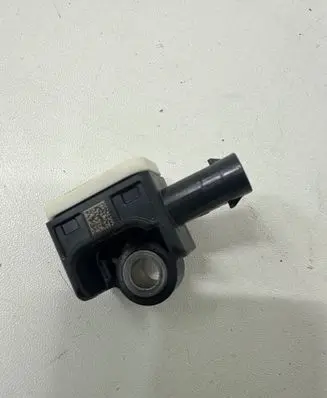 Mercedes-Benz A W176 Airbag deployment crash/impact sensor 56054085AA 150202 015965