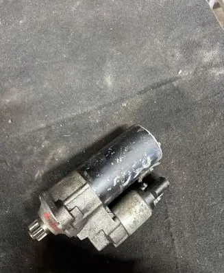 Volkswagen PASSAT CC Starter motor 0001123016