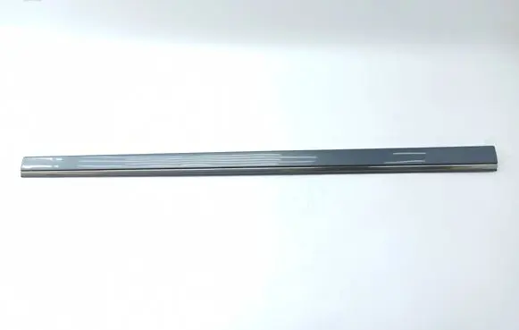 Mercedes-Benz E W211 Front door trim (molding) A2116902062