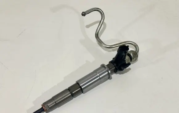 Renault Koleos I Fuel injector H82409398