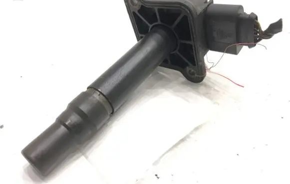 High voltage ignition coil