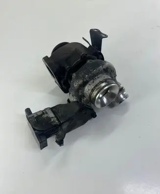 BMW 1 E81 E87 Turbo 4913505865 08012101046 4727470