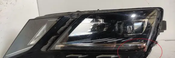 Skoda Octavia Mk3 (5E) Headlight/headlamp 5E1941015 2901304