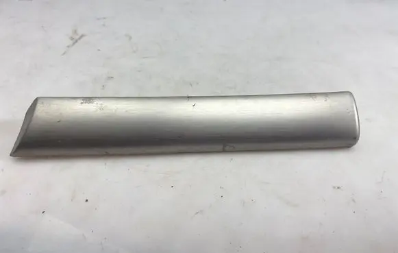 Dashboard glove box trim